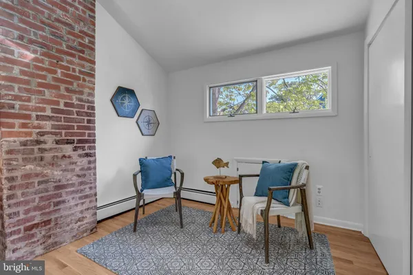 $1,175,000 | 422 North Edgewood Street, Arlington, VA 22201