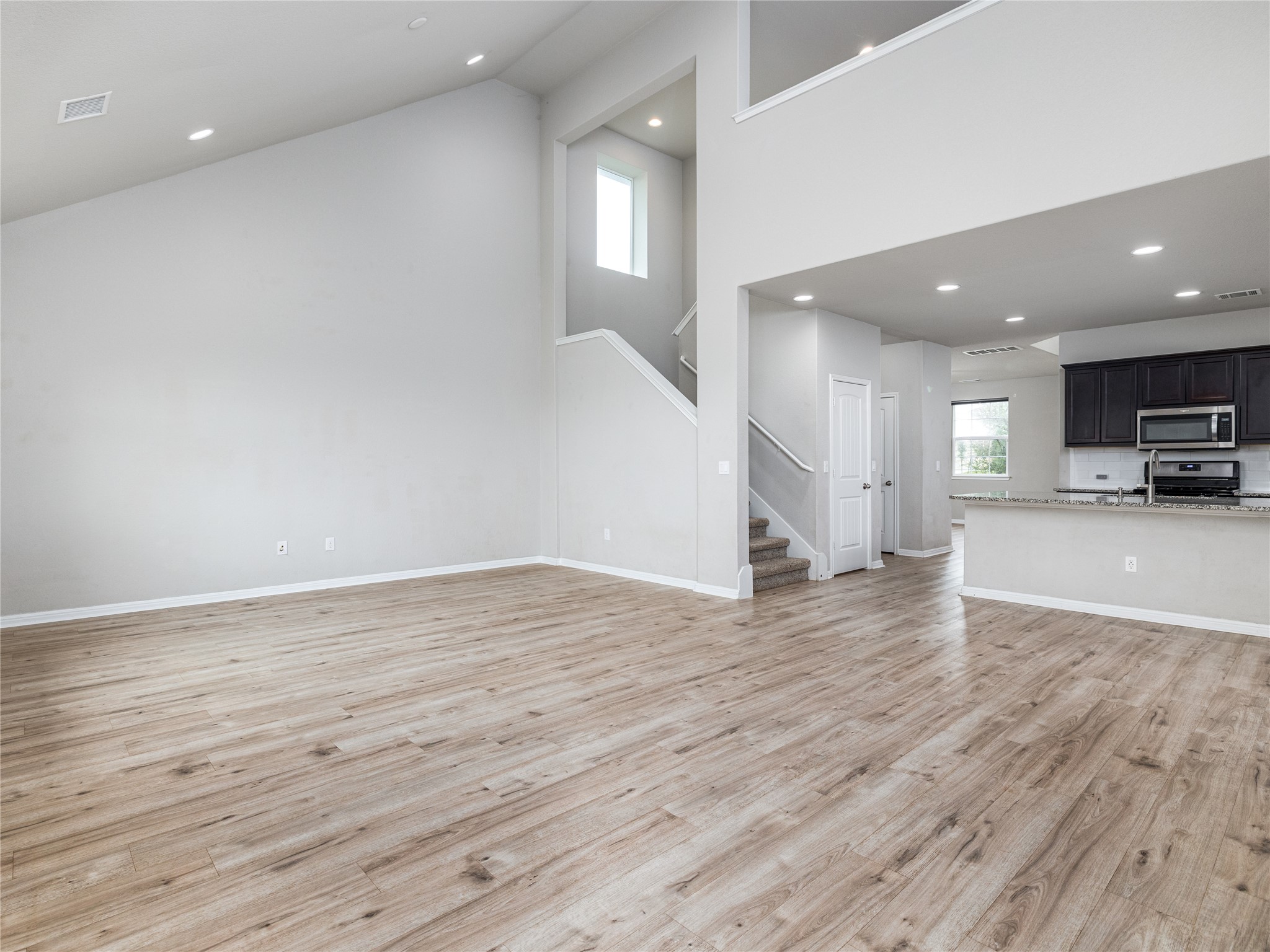 121 Struss Drive Georgetown, TX 78626 - Photo 5 of 14