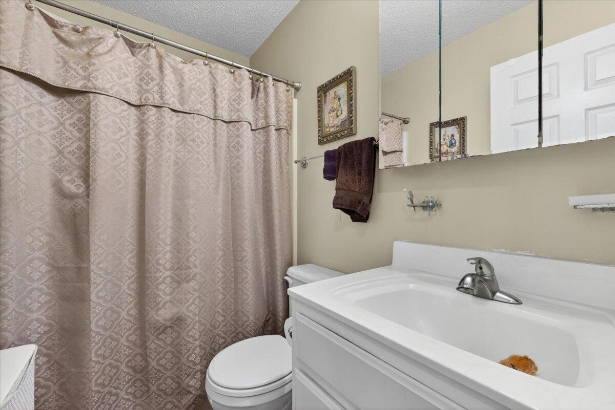 1760 Black Tom Road Moncks Corner, SC 29461 - Photo 18 of 41