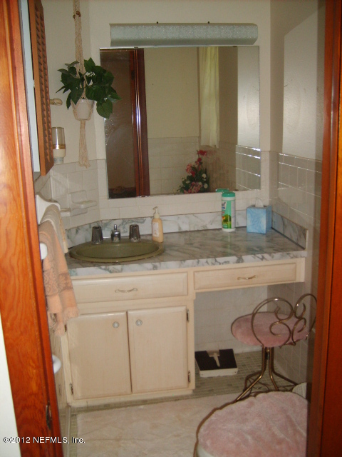 35119 Braddock Road Callahan, FL 32011 - Photo 12 of 19 Master Bath