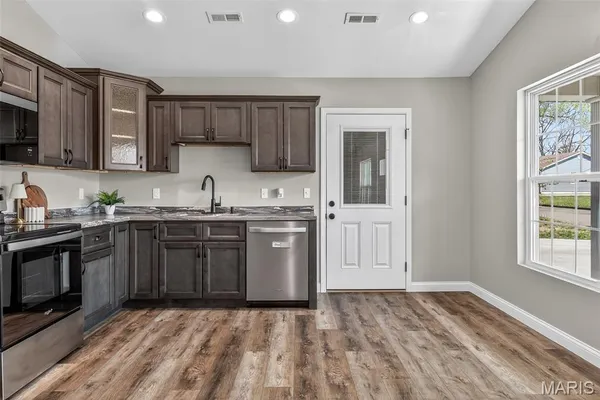 $235,900 | 131 North Alexander Street, Farmington, MO 63640