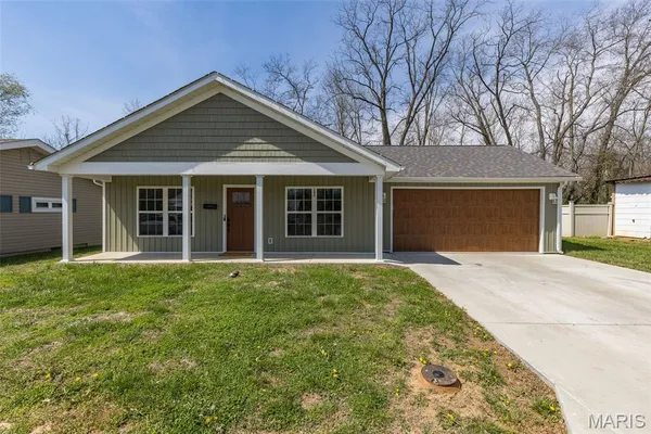 $235,900 | 131 North Alexander Street, Farmington, MO 63640