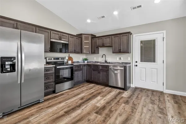 $235,900 | 131 North Alexander Street, Farmington, MO 63640