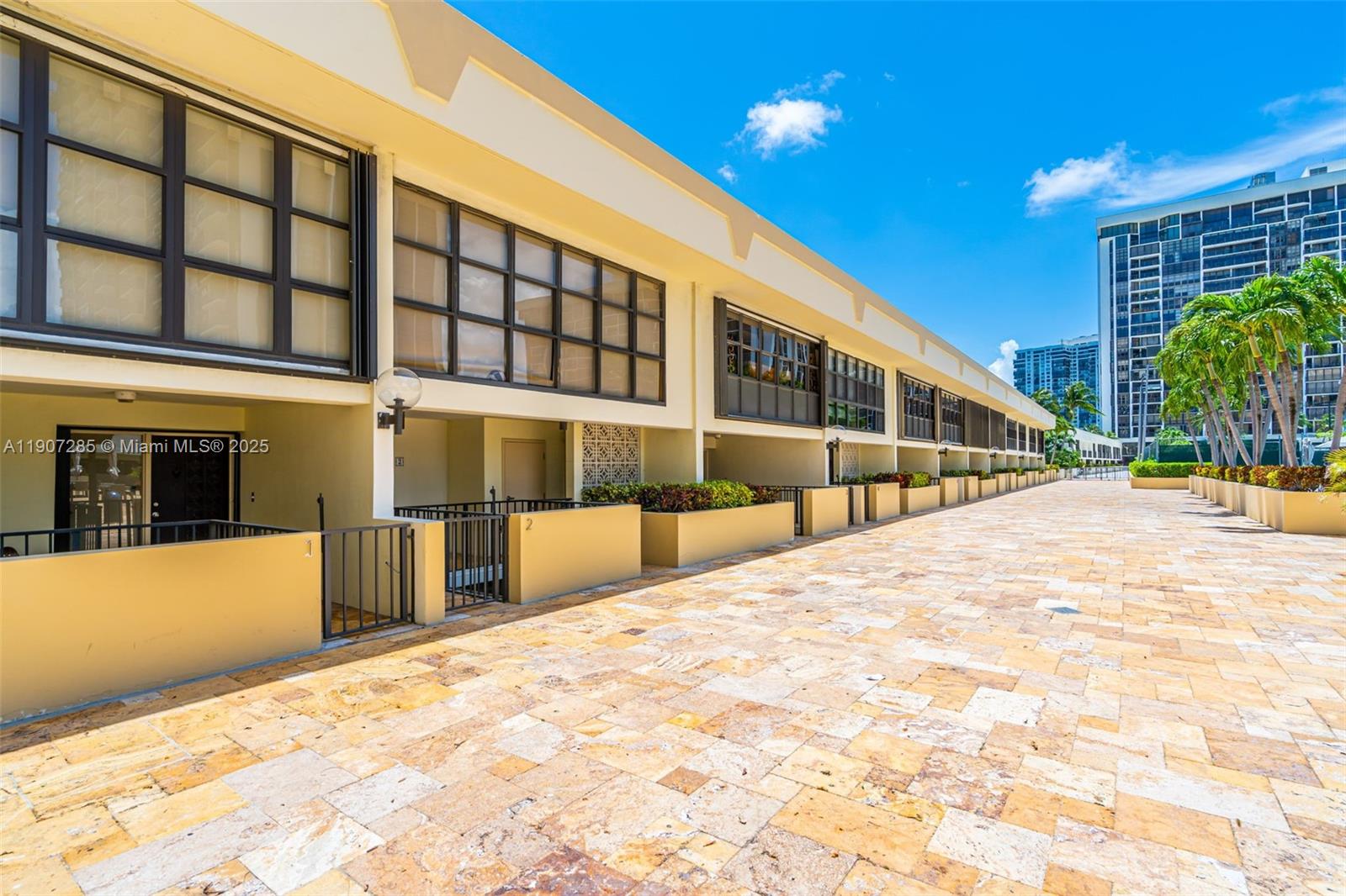 1925 Brickell Avenue, Unit 1811 Miami, FL 33129 - Photo 46 of 63 a view of a large building