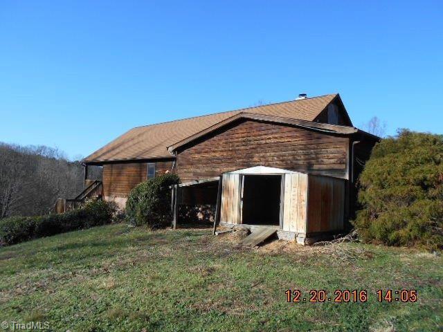 1446 Pebblebrook Road Winston-Salem, NC 27105 - Photo 2 of 27
