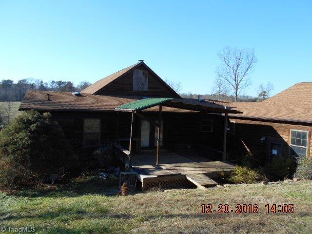 1446 Pebblebrook Road Winston-Salem, NC 27105 - Photo 4 of 27
