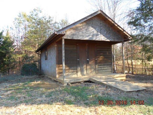 1446 Pebblebrook Road Winston-Salem, NC 27105 - Photo 9 of 27