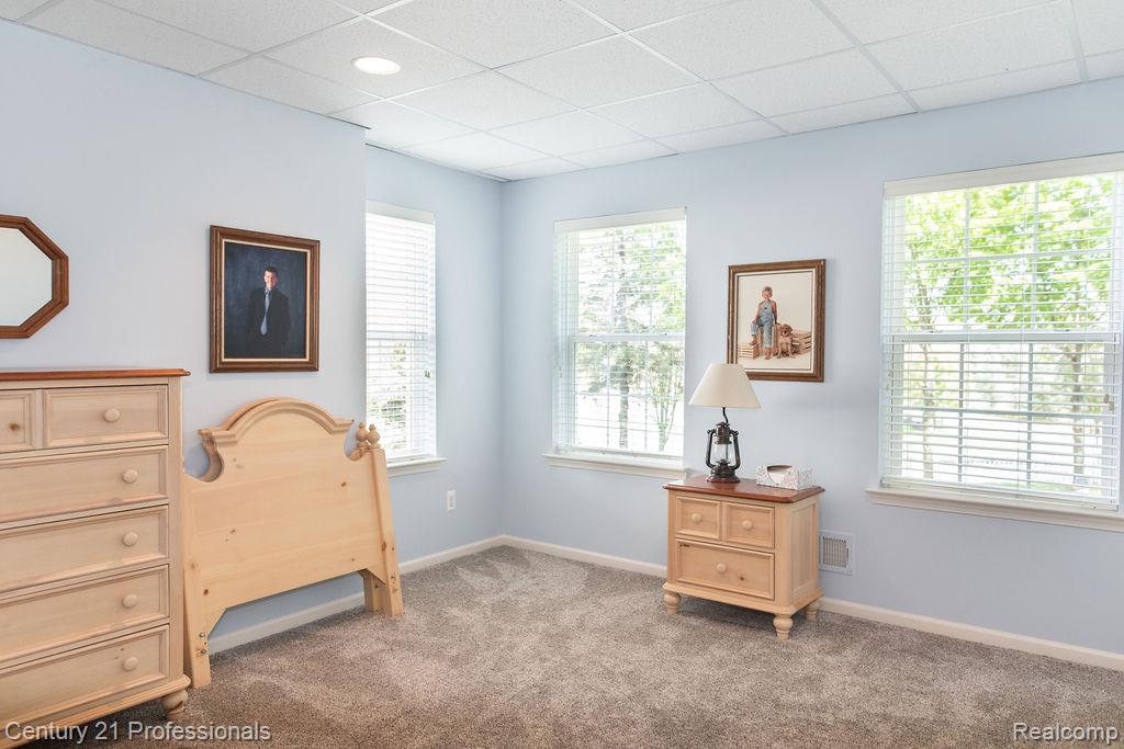 767 East Bluff Court Rochester Hills, MI 48306 - Photo 47 of 52