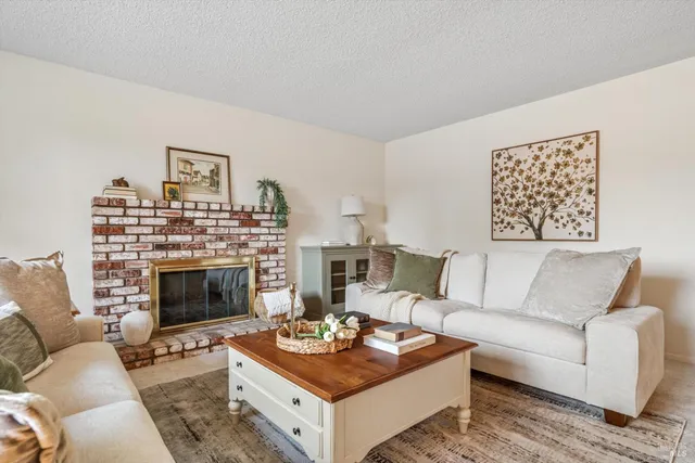 $685,000 | 5070 Dupont E Court, Santa Rosa, CA 95409