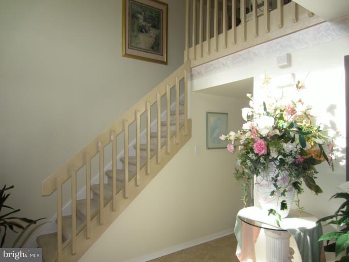 112 Crossing Way Clementon, NJ 08021 - Photo 2 of 25 Gallery Image 2