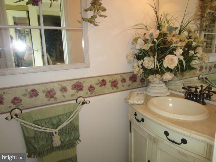112 Crossing Way Clementon, NJ 08021 - Photo 9 of 25 Gallery Image 9