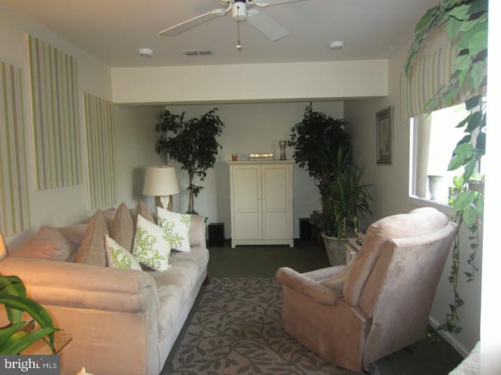 112 Crossing Way Clementon, NJ 08021 - Photo 10 of 25 Gallery Image 10