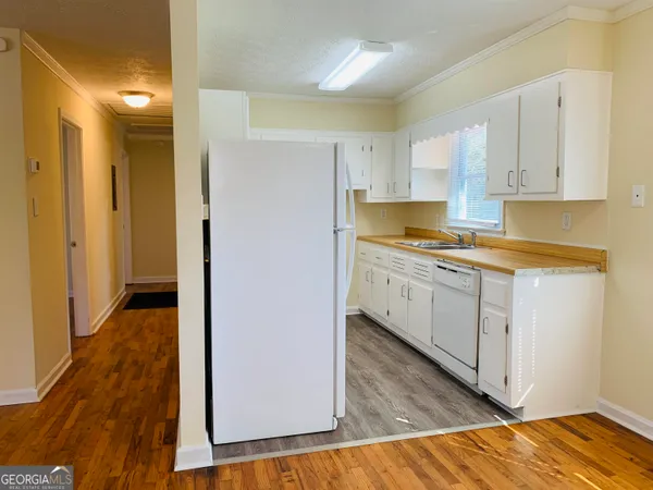 $1,495 | 24 Camellia Drive, Newnan, GA 30263