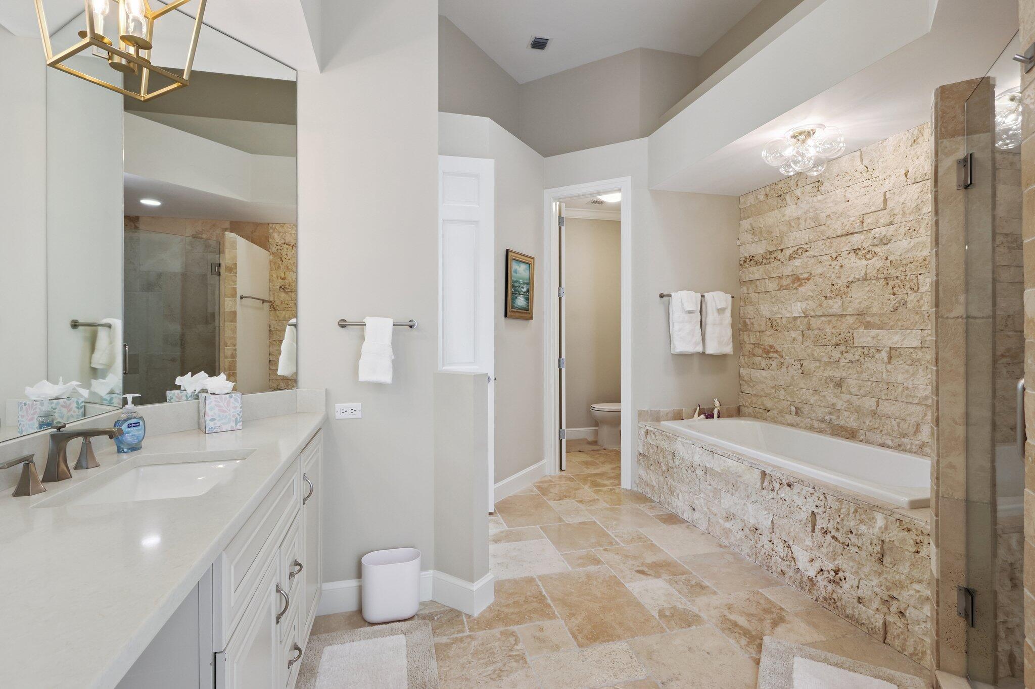 7000 Southeast Lakeview Terrace Stuart, FL 34996 - Photo 18 of 43 Primary bath