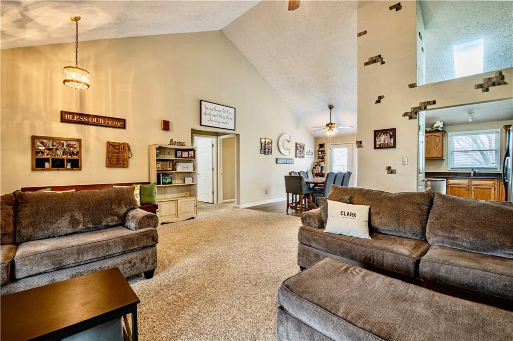 1633 Acorn Road Franklin, IN 46131 - Photo 14 of 31 Gallery Image 14