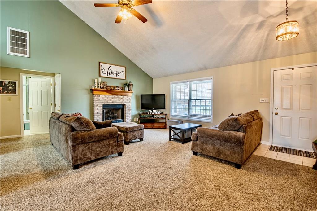 1633 Acorn Road Franklin, IN 46131 - Photo 5 of 31 Gallery Image 5