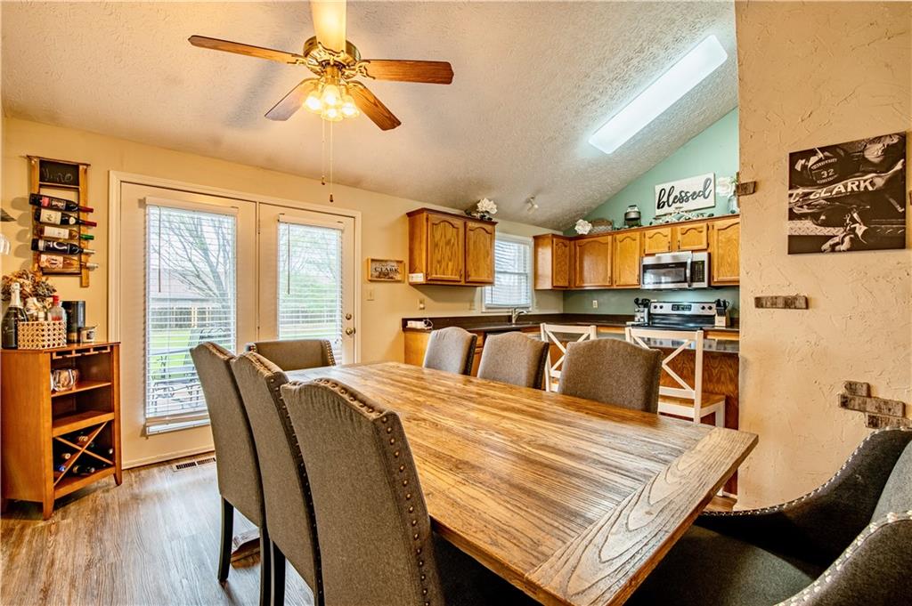 1633 Acorn Road Franklin, IN 46131 - Photo 6 of 31 Gallery Image 6