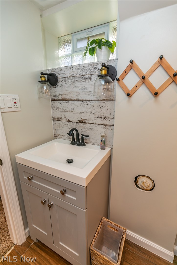 24229 Knickerbocker Road Bay Village, OH 44140 - Photo 23 of 26 Gallery Image 23