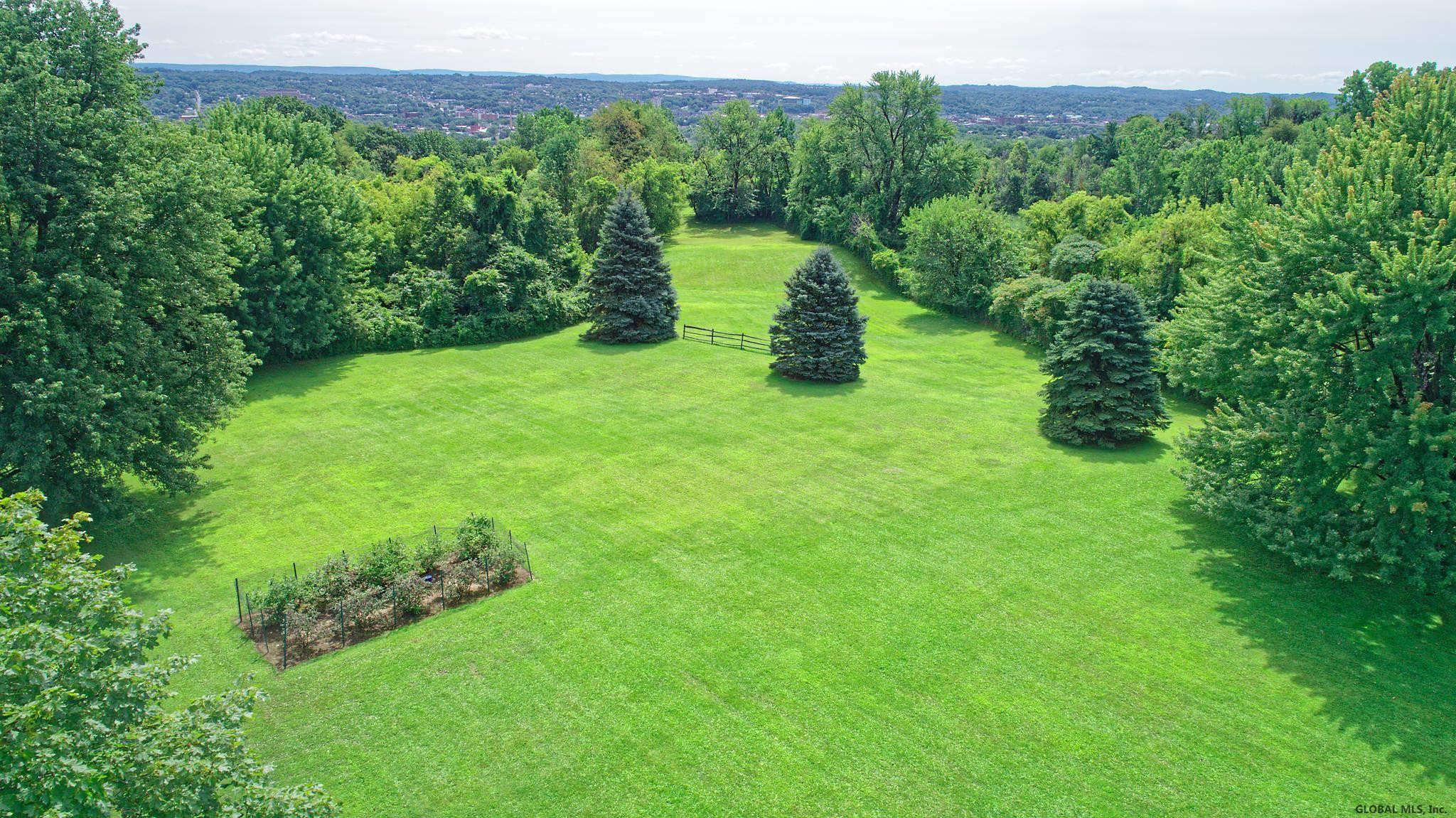 173 Boght Road Colonie, NY 12189 - Photo 5 of 35 Photo 5