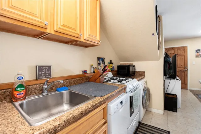 $741,000 | 163 High Tor Road, Unit 2, Breckenridge, CO 80424