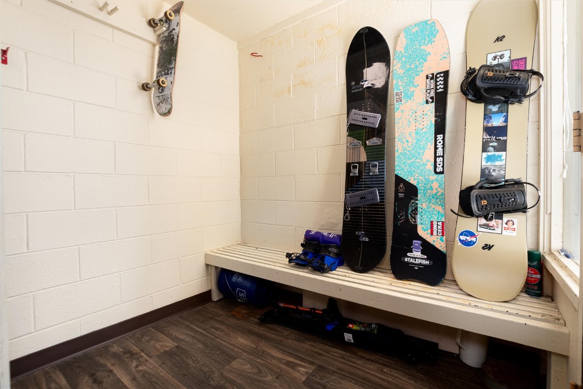 163 High Tor Road, Unit 2 Breckenridge, CO 80424 - Photo 34 of 48 a view of en suite bathroom with sinks and a mirror
