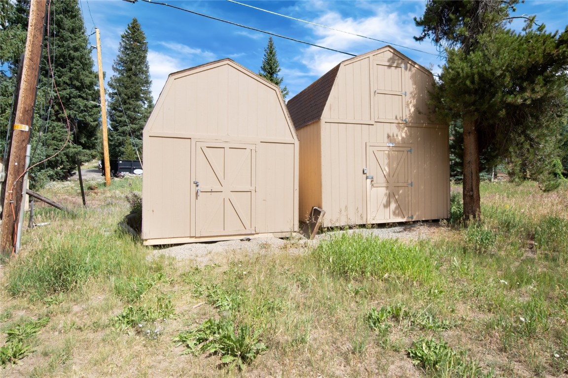 163 High Tor Road, Unit 2 Breckenridge, CO 80424 - Photo 37 of 48 a view of backyard