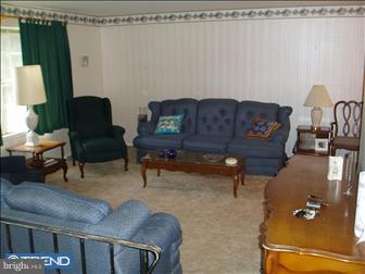 39 Pawnee Road New Britain, PA 18901 - Photo 4 of 6 Gallery Image 4