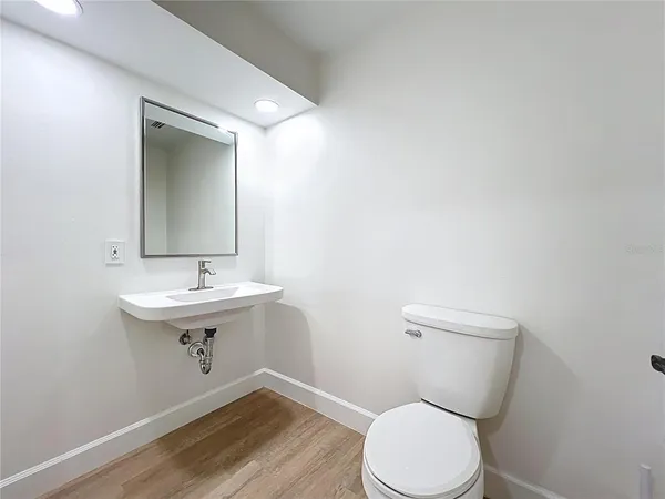 $19 | 507 East Street, Longwood, FL 32750