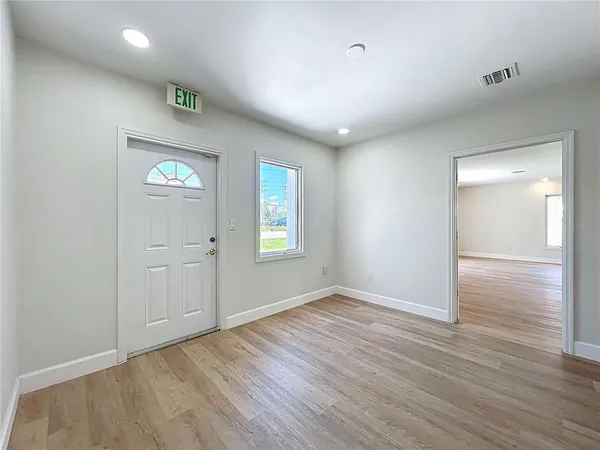 $18 | 507 East Street, Longwood, FL 32750