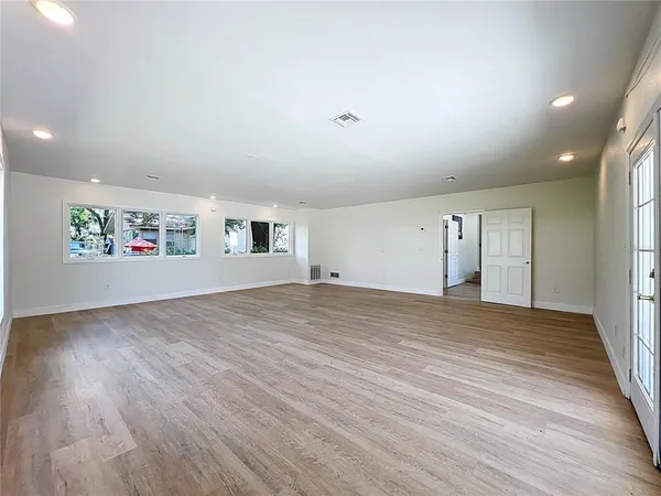 $19 | 507 East Street, Longwood, FL 32750