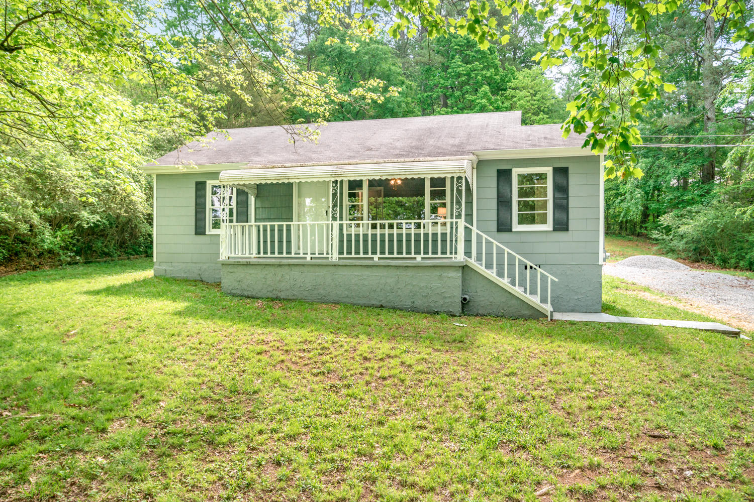 622 Layfield Road Chattanooga, TN 37412 - Photo 3 of 25 622 Layfield Rd