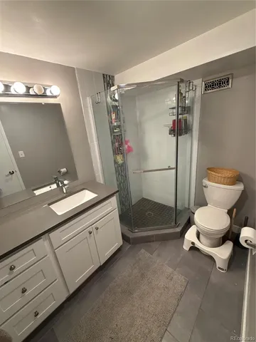 $2,200 | 1155 Ash Street, Unit 201, Denver, CO 80220