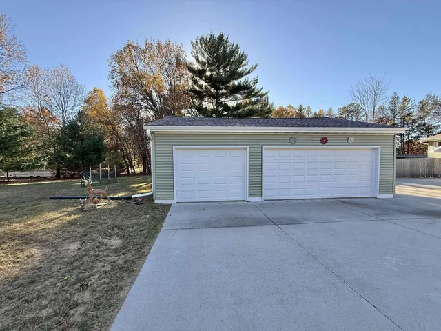 $329,900 | 1689 Archer Lane, Nekoosa, WI 54457