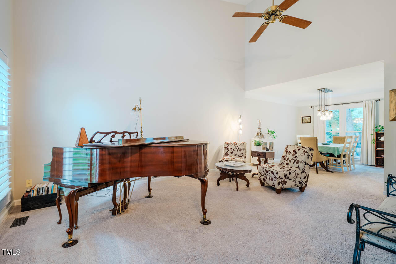 8 Wexford Drive Durham, NC 27713 - Photo 4 of 38 a living room with furniture