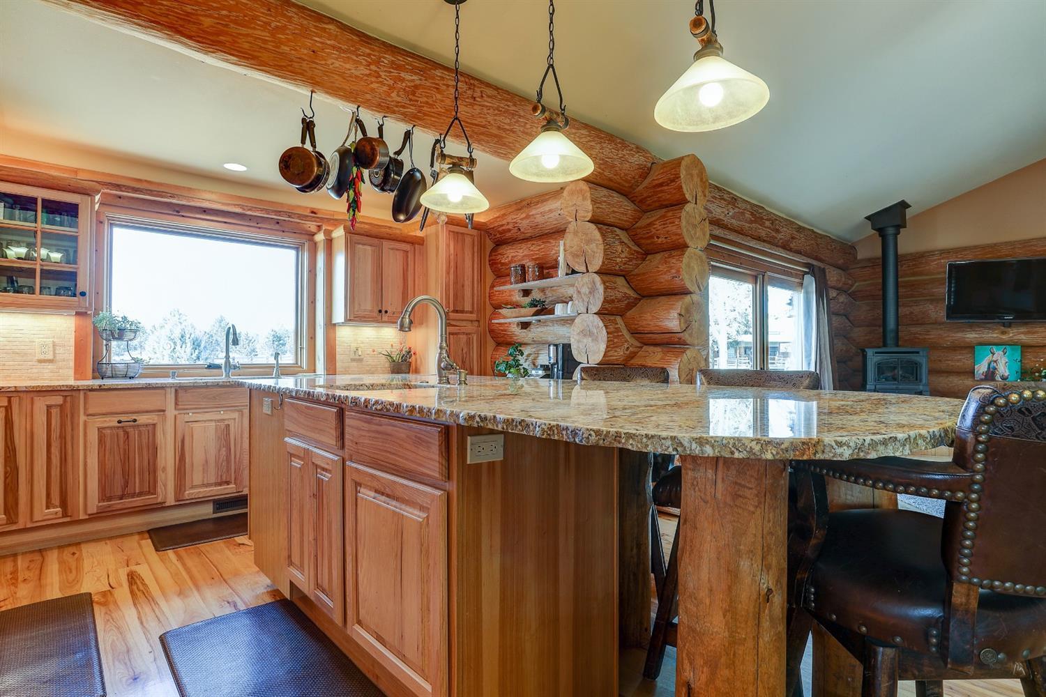 67157 Harrington Loop Road Bend, OR 97703 - Photo 16 of 38 Additional Photo