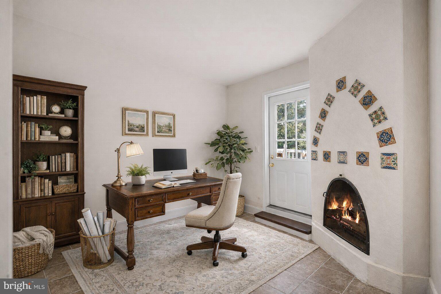 429 West George Street Philadelphia, PA 19123 - Photo 12 of 23 Flexible den/office space with kiva fireplace