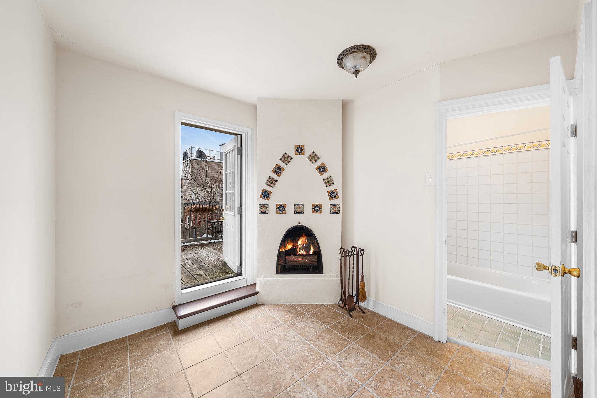 429 West George Street Philadelphia, PA 19123 - Photo 13 of 23