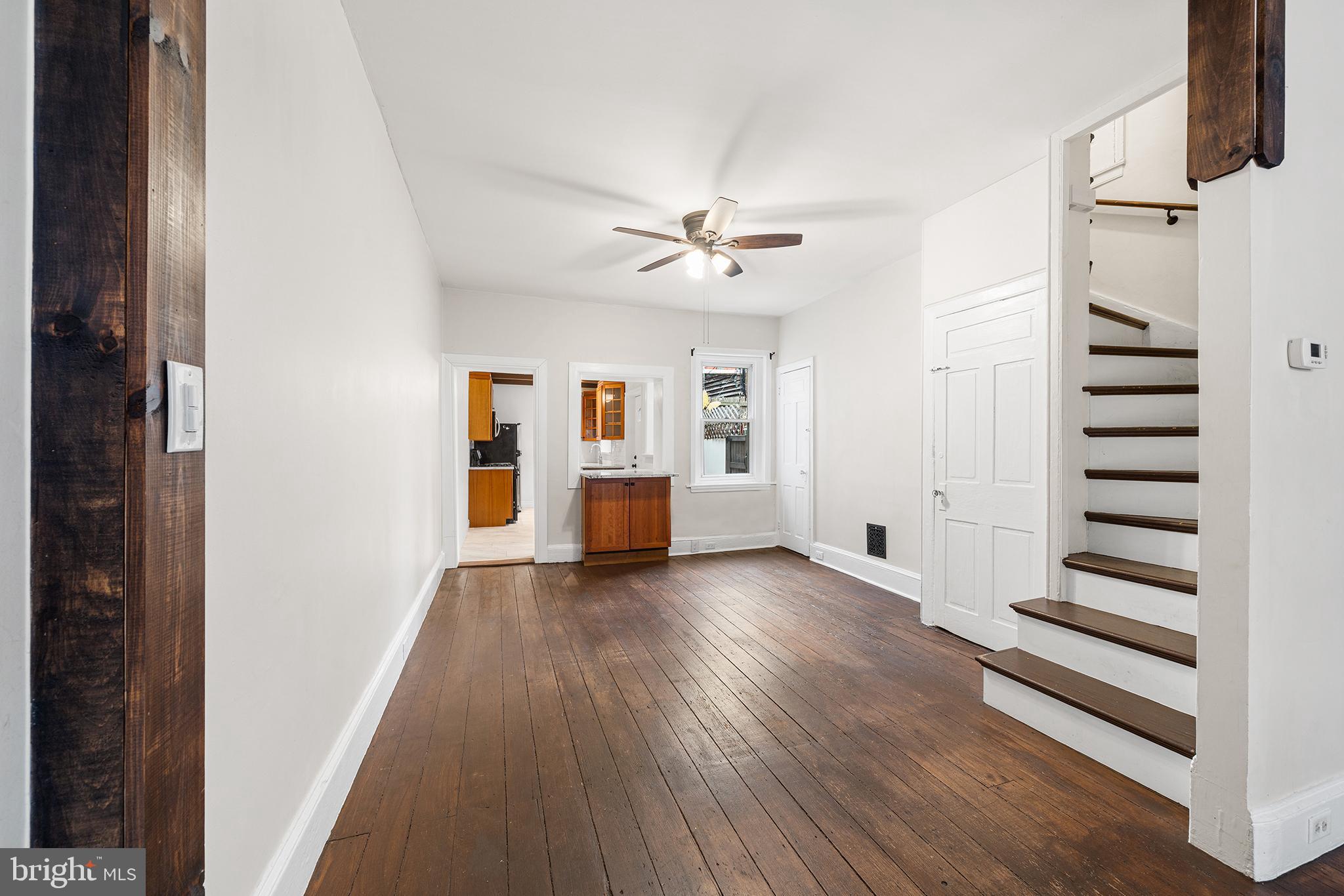 429 West George Street Philadelphia, PA 19123 - Photo 4 of 23