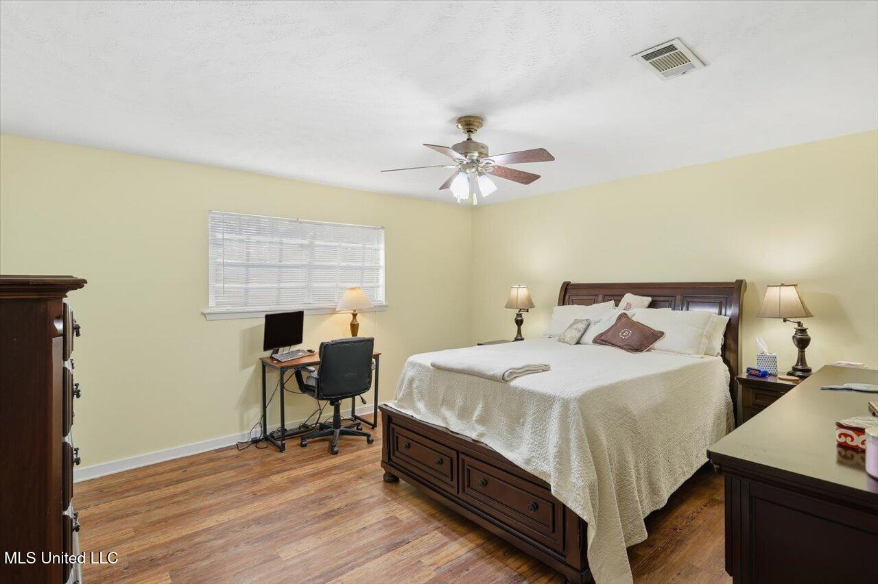 30 Crossgates Drive Brandon, MS 39042 - Photo 25 of 39 25-30 Crossgates Dr _ Home Tours MS