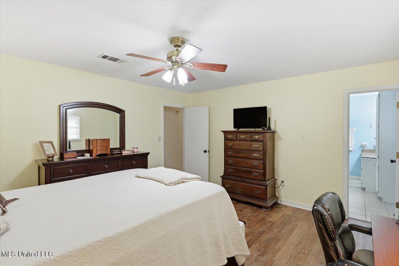 30 Crossgates Drive Brandon, MS 39042 - Photo 26 of 39 26-30 Crossgates Dr _ Home Tours MS