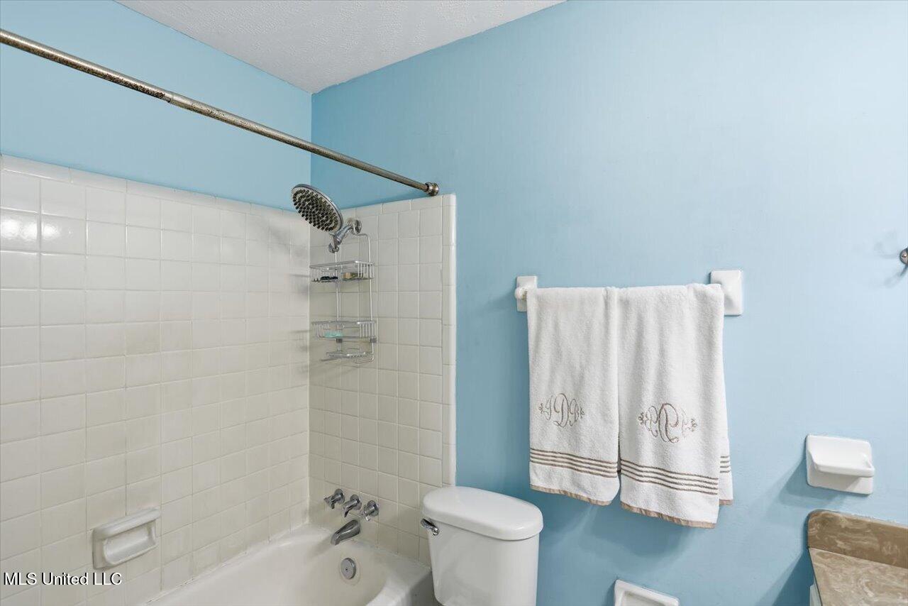 30 Crossgates Drive Brandon, MS 39042 - Photo 28 of 39 28-30 Crossgates Dr _ Home Tours MS