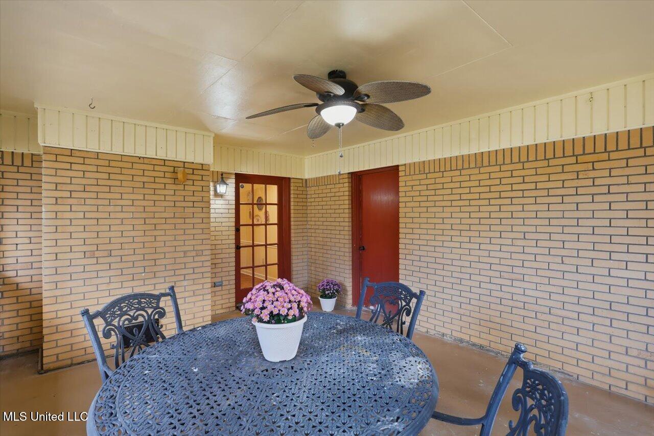 30 Crossgates Drive Brandon, MS 39042 - Photo 34 of 39 34-30 Crossgates Dr _ Home Tours MS