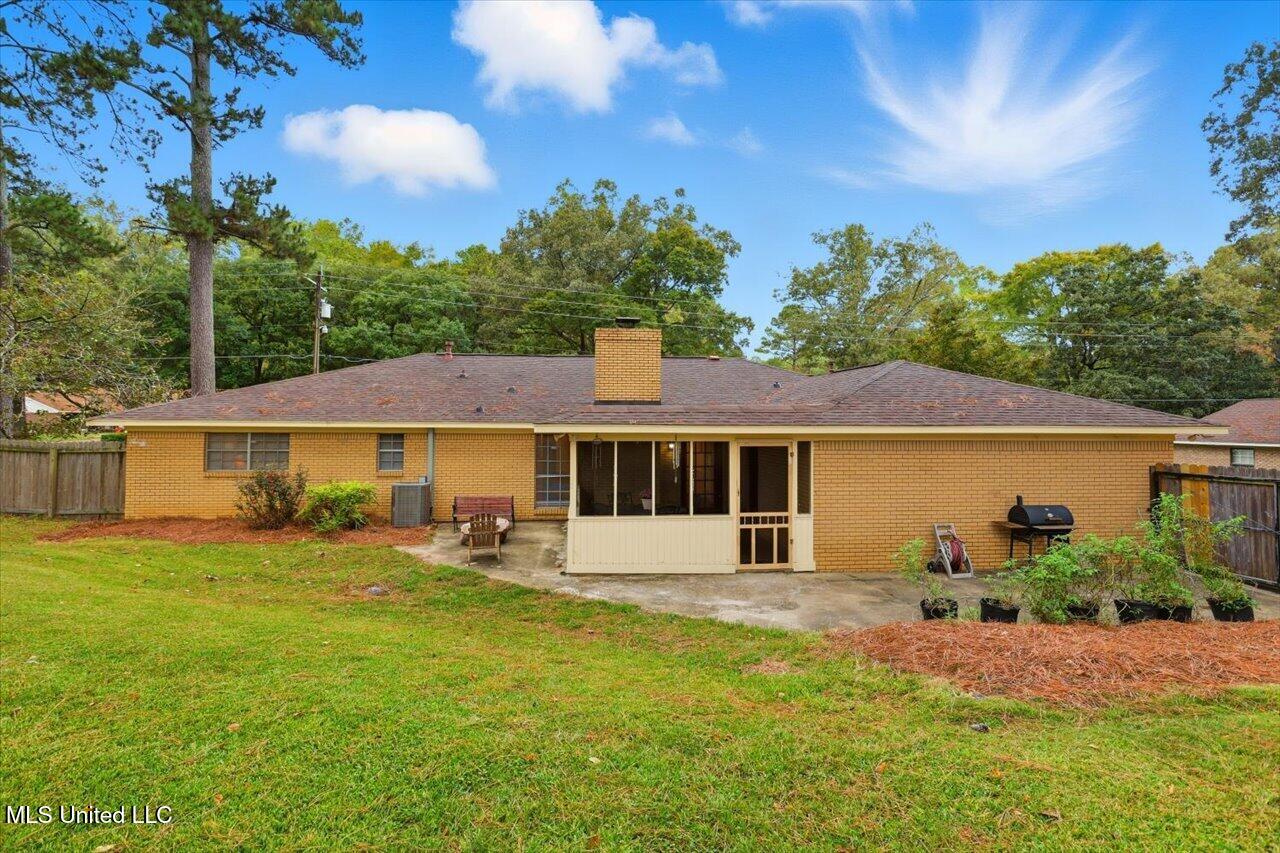 30 Crossgates Drive Brandon, MS 39042 - Photo 37 of 39 37-30 Crossgates Dr _ Home Tours MS