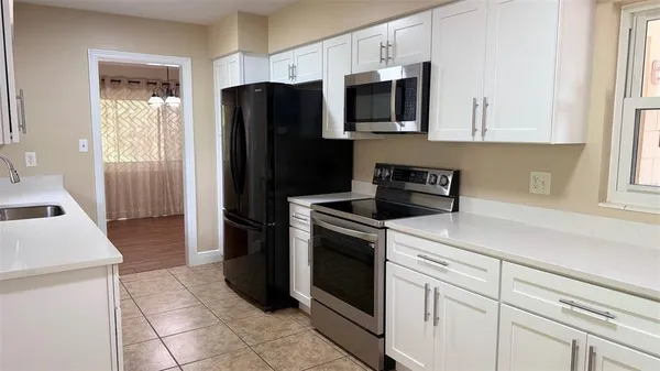 $299,900 | 1603 Lake Nettie Court, Eustis, FL 32726