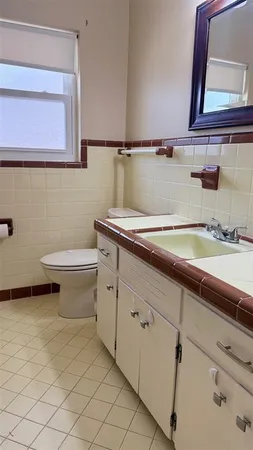 $299,900 | 1603 Lake Nettie Court, Eustis, FL 32726