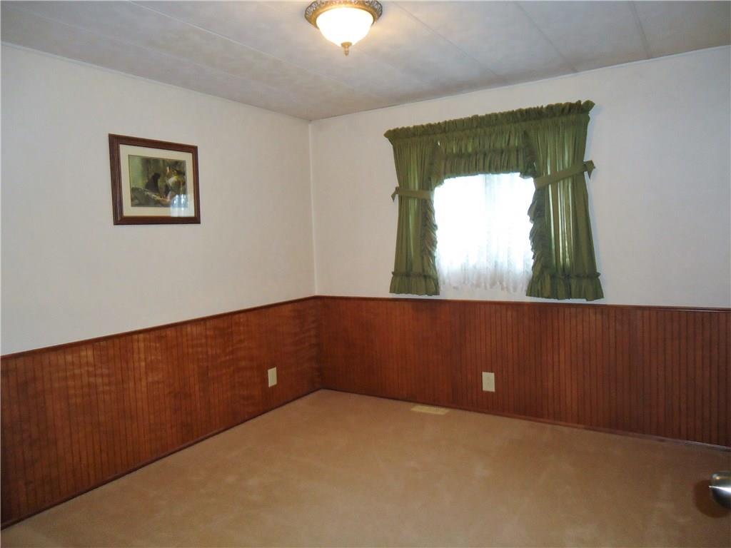 316 Euclid Road Butler, PA 16001 - Photo 12 of 24 Gallery Image 12