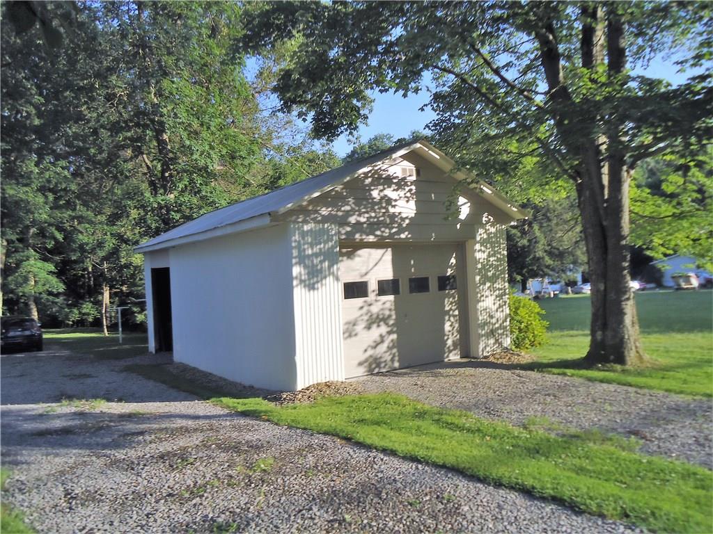 316 Euclid Road Butler, PA 16001 - Photo 3 of 24 Gallery Image 3