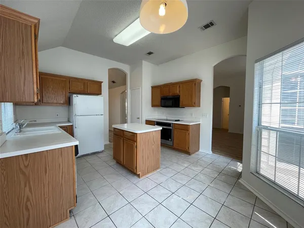 $2,495 | 6004 Cave River Drive, Plano, TX 75024