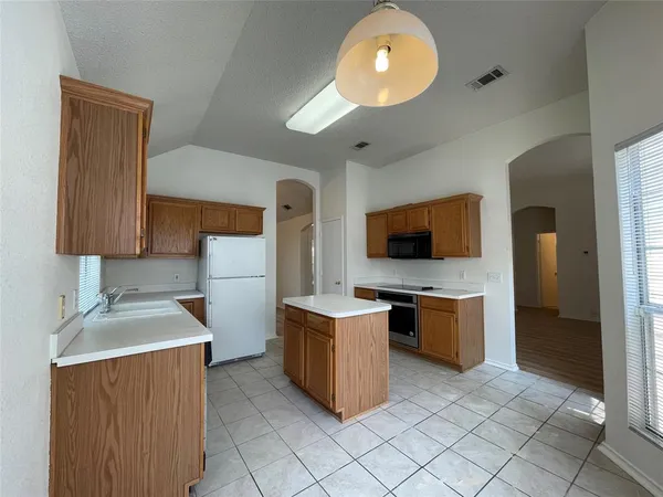 $2,495 | 6004 Cave River Drive, Plano, TX 75024