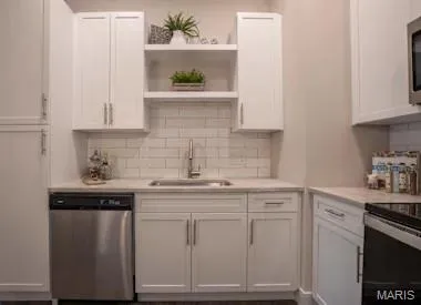 $3,120 | 226 East Lockwood Avenue, Unit 115, St. Louis, MO 63119